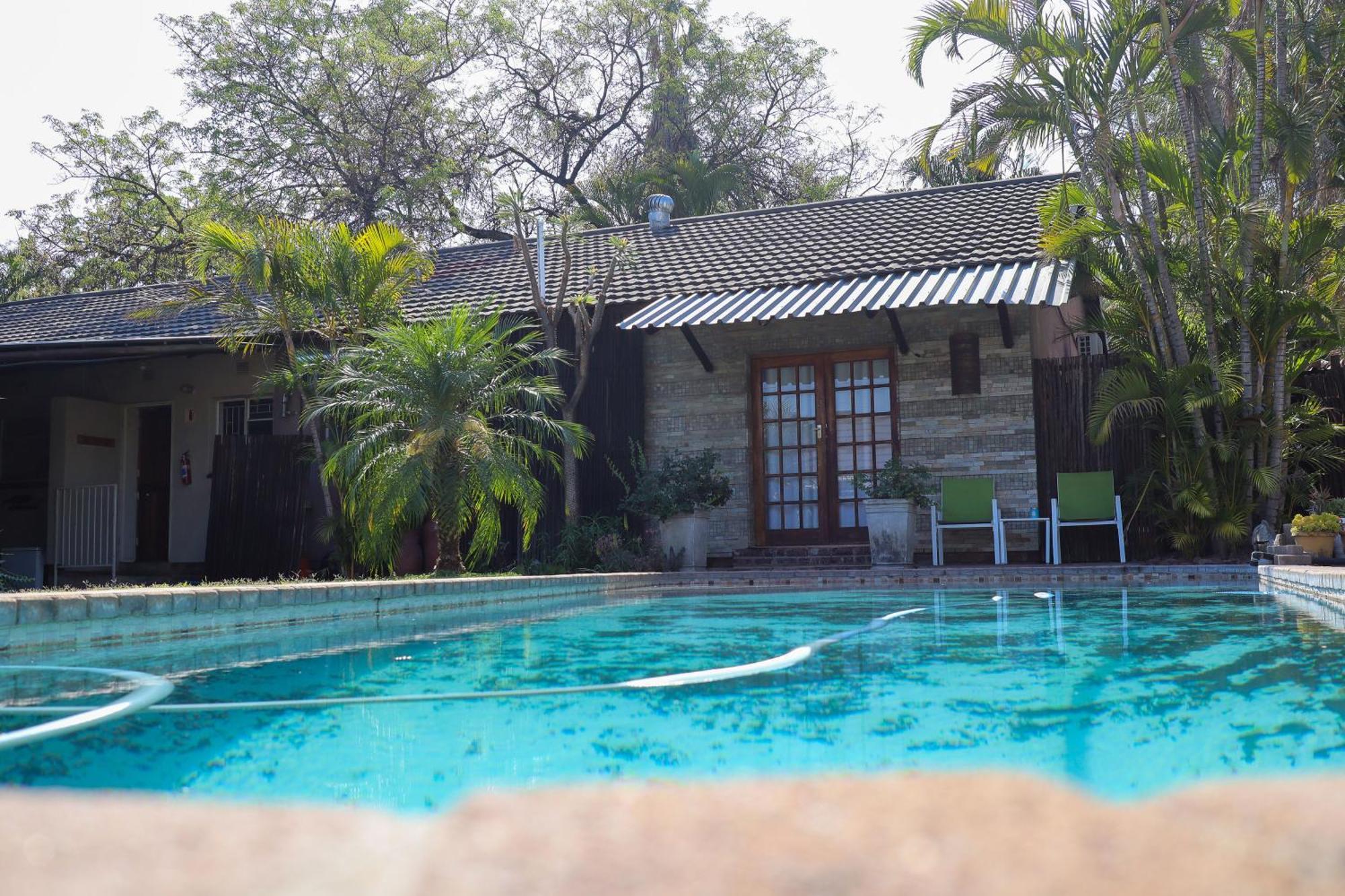 A Traveller'S Palm Hotel Phalaborwa Bagian luar foto