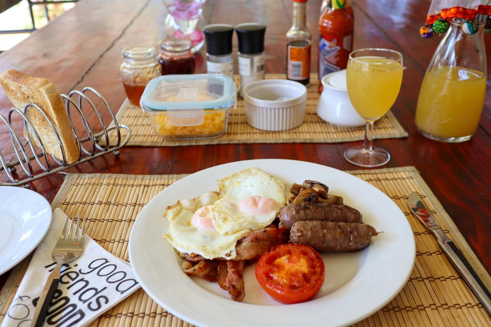 A Traveller'S Palm Hotel Phalaborwa Bagian luar foto